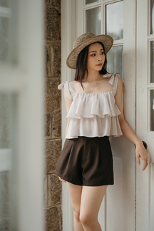 BOEY MID WAISTED SHORTS (DARK BROWN)