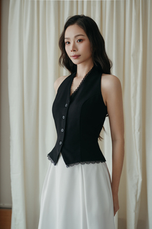 JULLIAN BUTTON VEST TOP (BLACK)