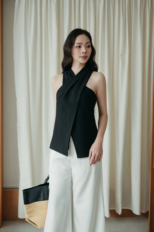 KARTIER CRISS CROSS TOP (BLACK)