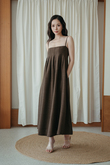 SHERLEE CAMI ELASTIC DRESS (BROWN) 