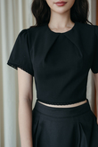 SUSEN ROUND NECK CROP TOP (BLACK) SUSEN ROUND NECK CROP TOP (BLACK)