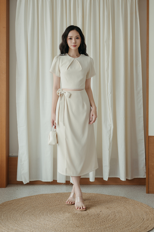 SERAPHINA OVERLAP SKIRT (CREAM) SERAPHINA OVERLAP SKIRT (CREAM)