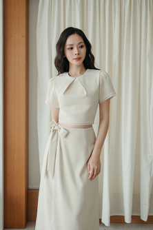 SUSEN ROUND NECK CROP TOP (CREAM)