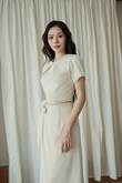 SUSEN ROUND NECK CROP TOP (CREAM) SUSEN ROUND NECK CROP TOP (CREAM)