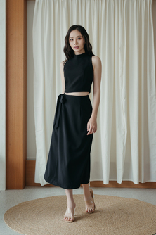 SERAPHINA OVERLAP SKIRT (BLACK)
