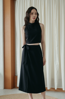 SERAPHINA OVERLAP SKIRT (BLACK)