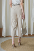IVAN PLEATED FRONT CROPPED PANTS (NUDE PINK) IVAN PLEATED FRONT CROPPED PANTS (NUDE PINK)