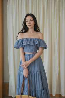 LANNY OFF SHOULDER CROP TOP (LIGHT BLUE)