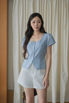 FELIA BUTTON FRONT TOP (BABY BLUE)