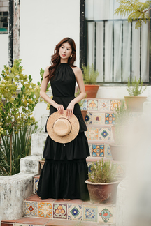 GRACIELA TIERED MAXI DRESS (BLACK)
