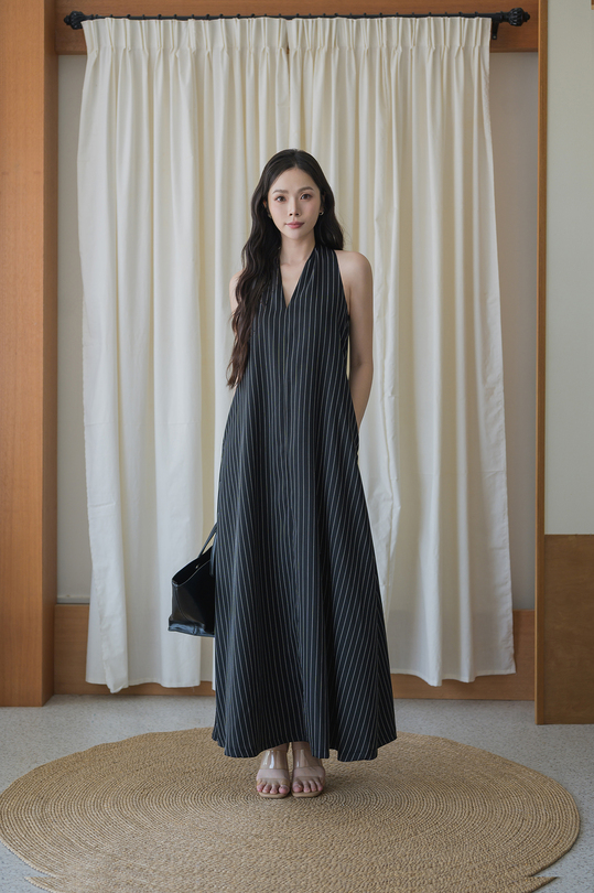 BRYNN V-NECK DRESS (BLACK STRIPE) 