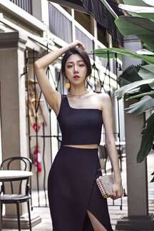VELDA TOGA TOP (BLACK)