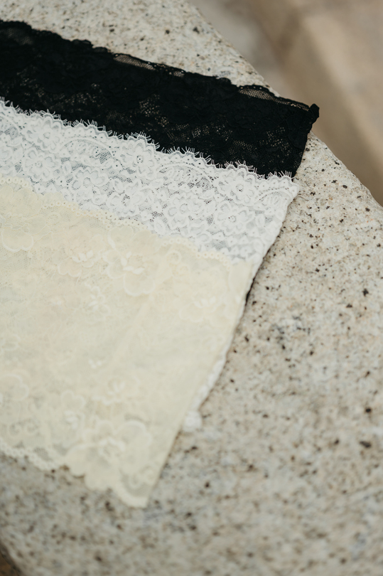 LACE TUBE TOP (3 COLOURS) LACE TUBE TOP (3 COLOURS)